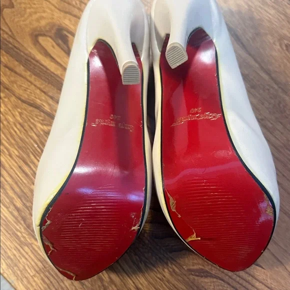 Platform Cream Pumps - Picture 2 of 3